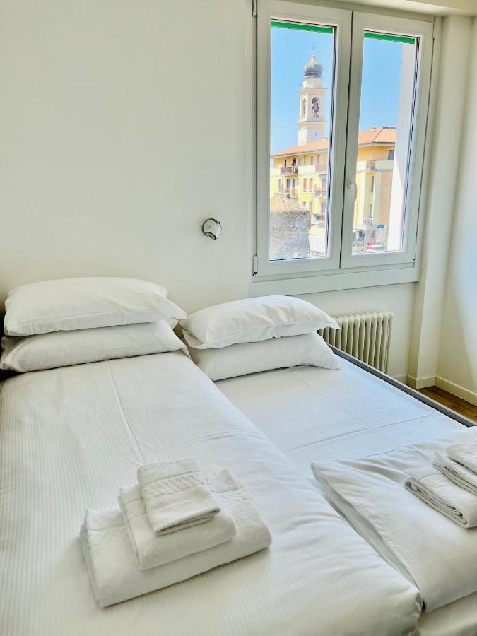 Berengario Suites Torri Del Benaco Esterno foto