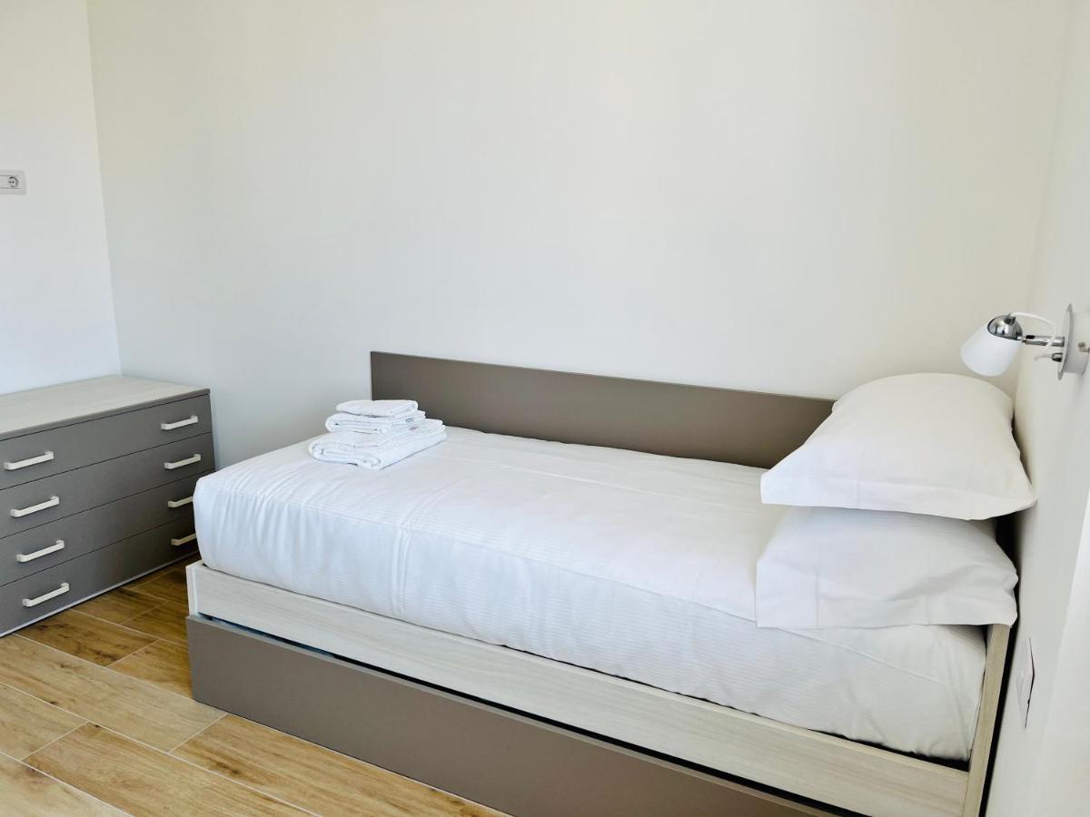 Berengario Suites Torri Del Benaco Esterno foto