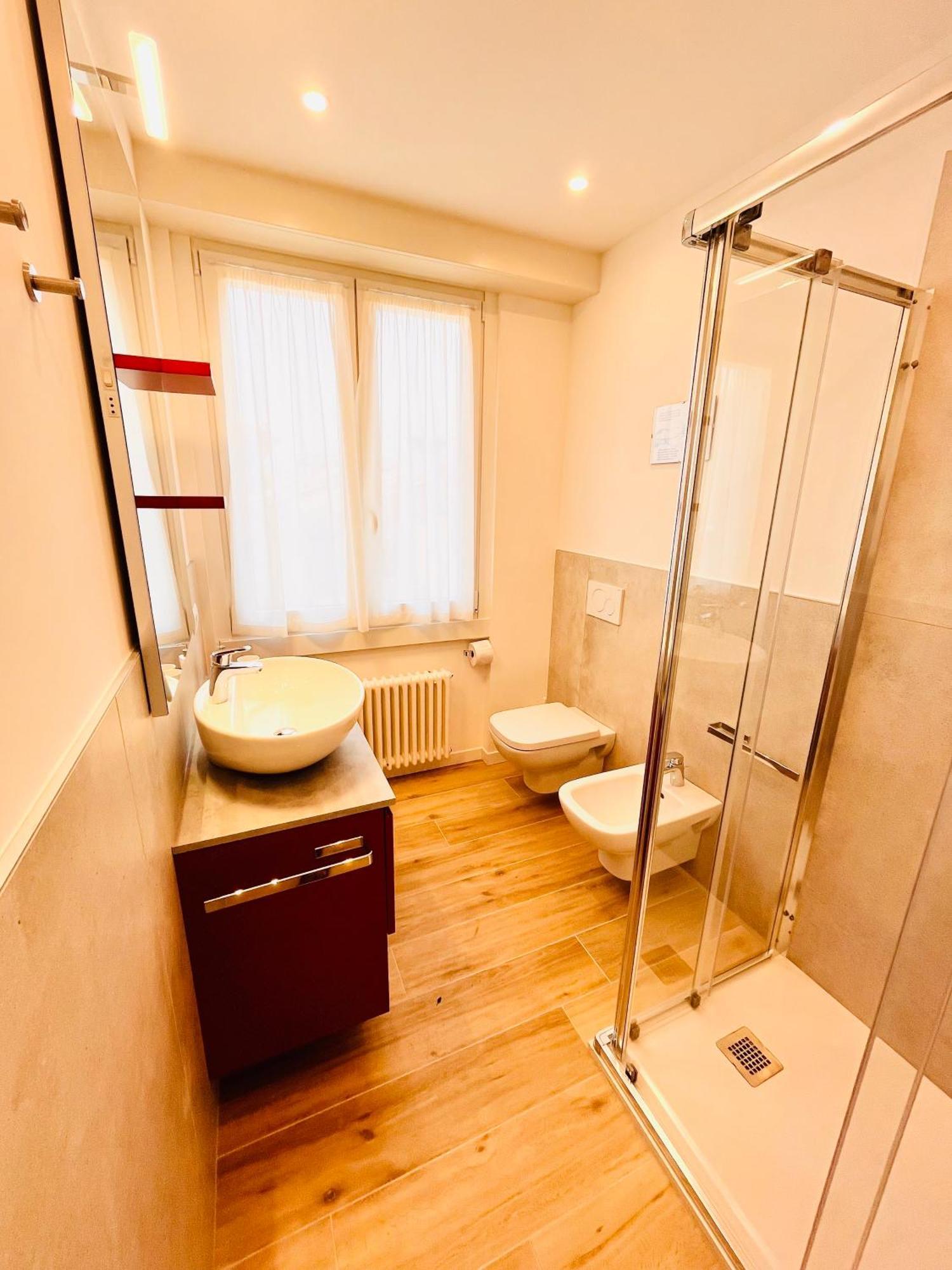 Berengario Suites Torri Del Benaco Esterno foto